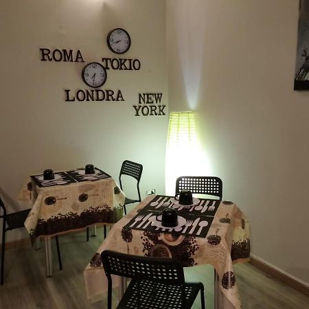 Hotel ELENA 1 Parma Buitenkant foto